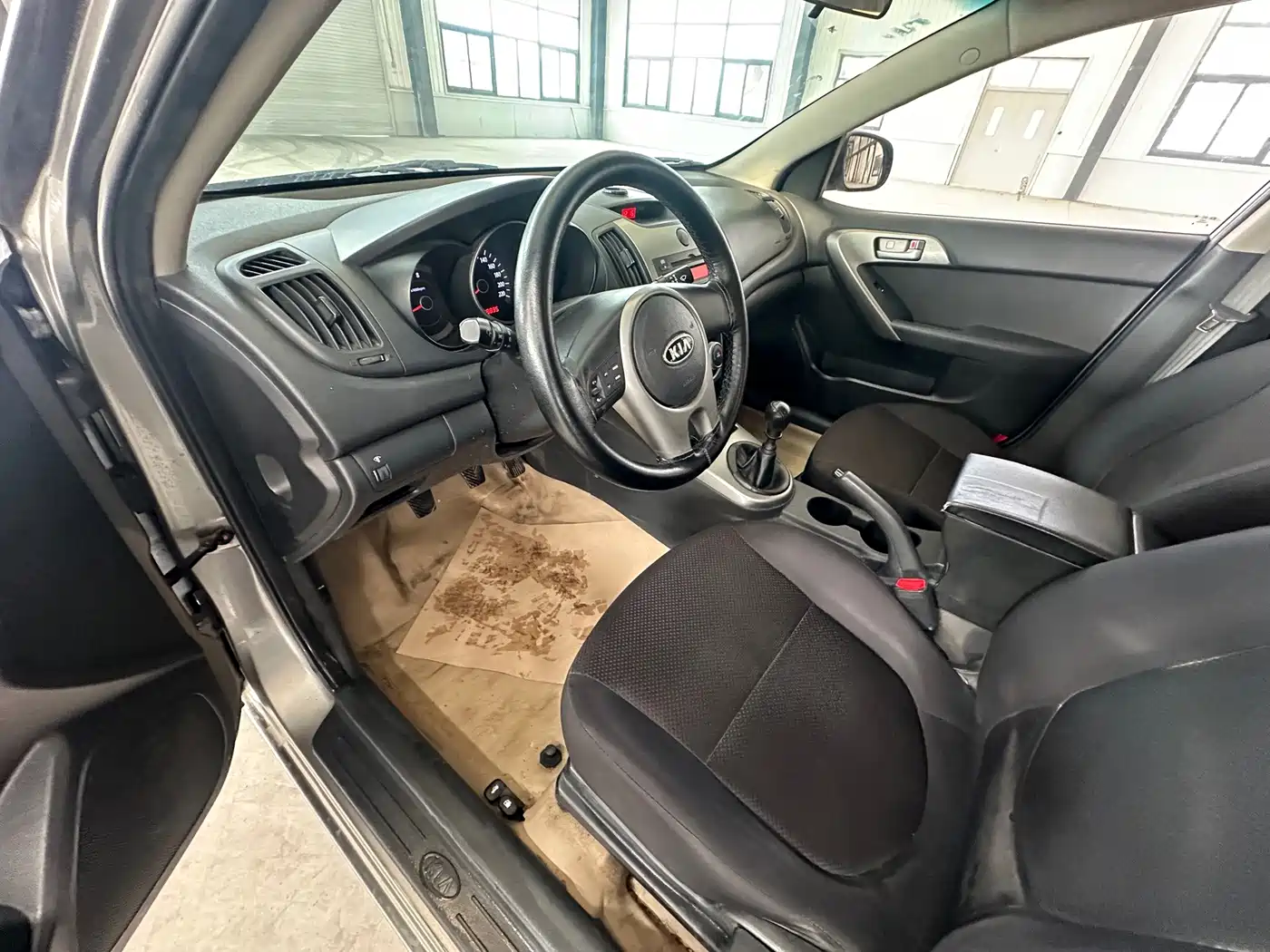 Kia Forte 2011 2011 Model 1.6L MT GL