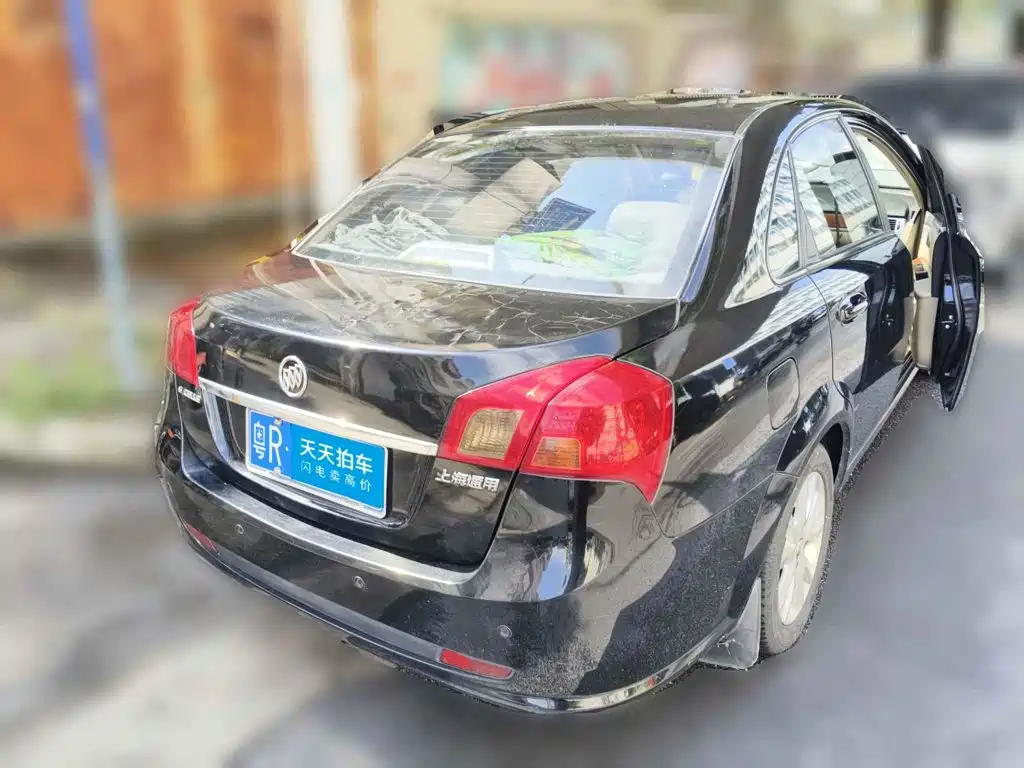 Photo 2 - Buick Excelle