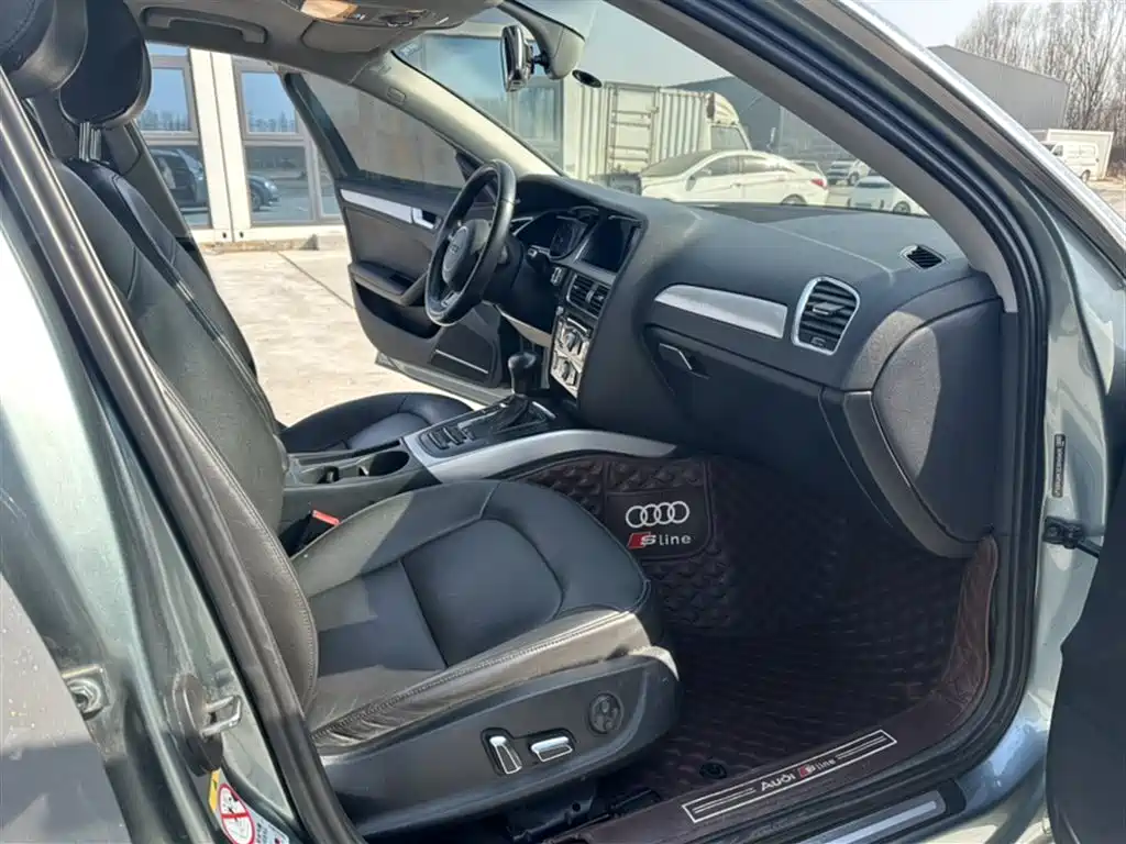Audi A4L 2013 35 TFSI Automatic Standard фото 17