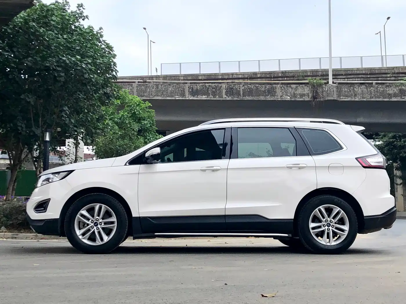 Ford Edge 2018 2018 EcoBoost 245 FWD Platinum 5-seater