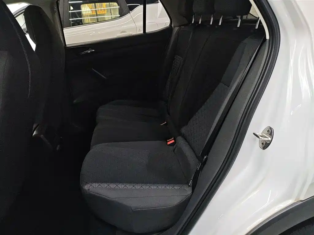 Volkswagen T-Cross 2019 1.5L Automatic Trend Edition фото 17