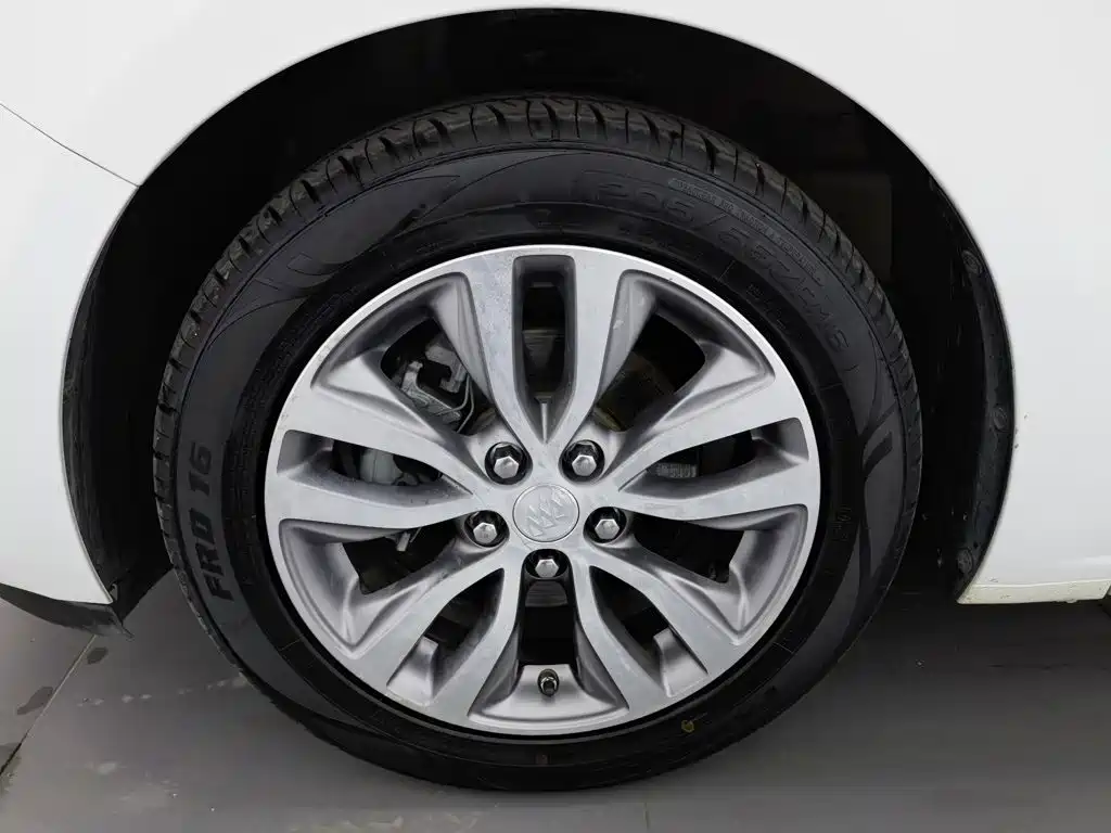 صورة 17 - Buick Excelle