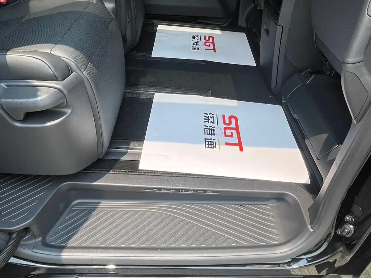 Toyota Alphard 2025 Hybrid 2.5L Prestige Gold Edition фото 13