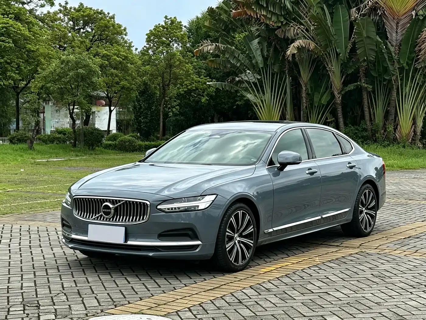Volvo S90 2022 B5 Zhiyuan Luxury Edition
