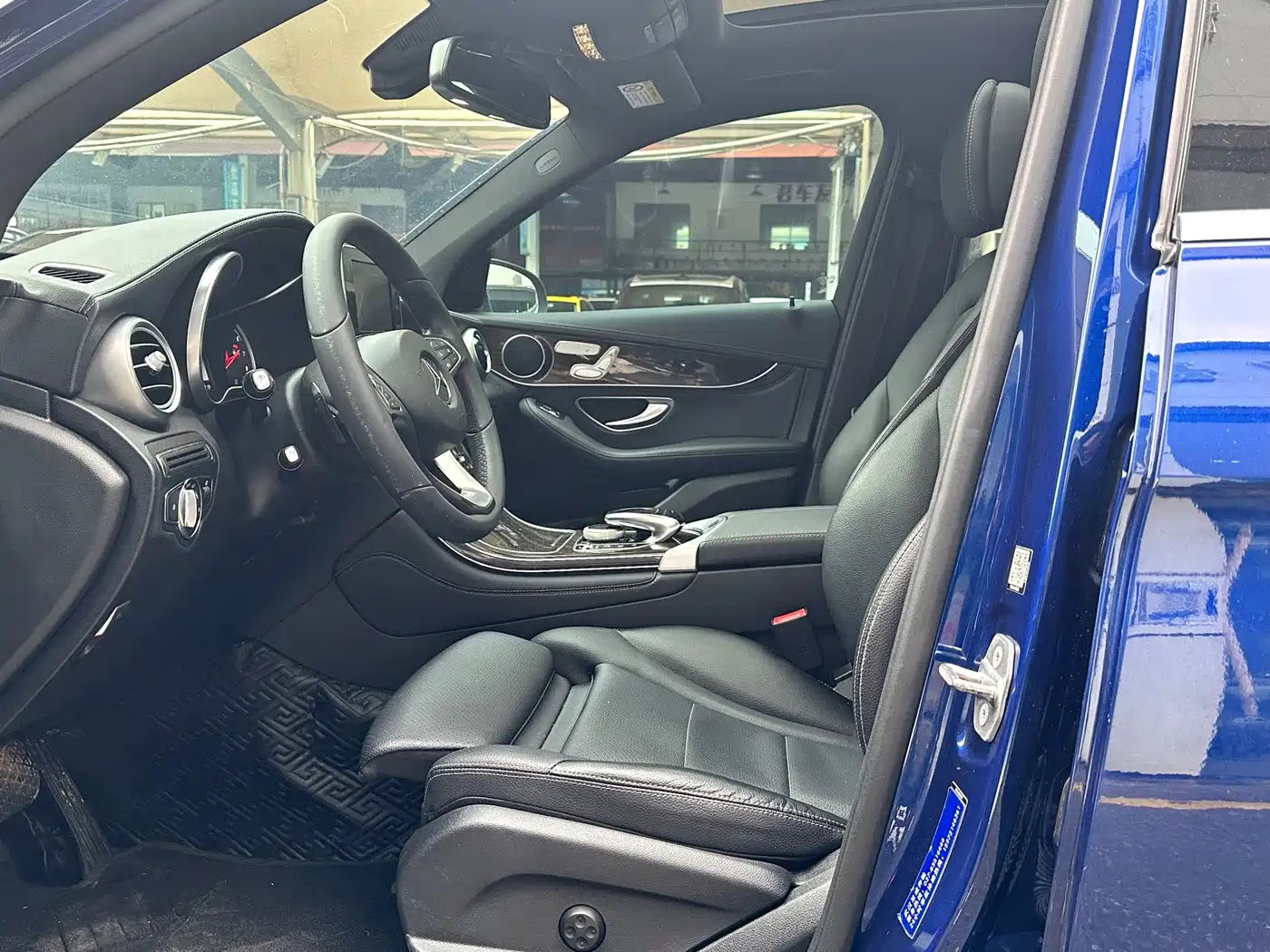 Mercedes-Benz GLC 2018 GLC 260 4MATIC Dynamic фото 7
