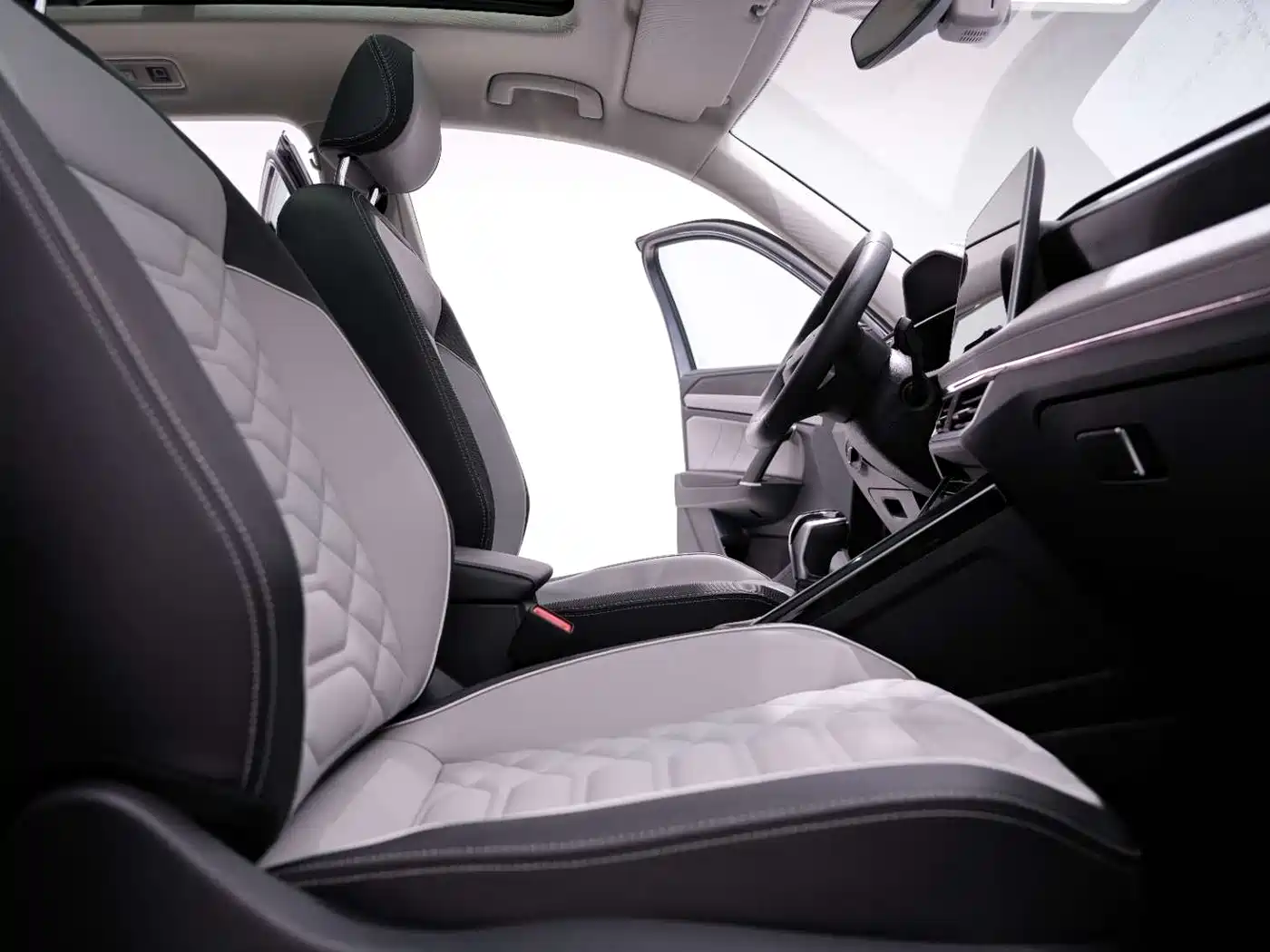 Volkswagen Tayron 2023 330TSI 2WD Luxury Plus Advanced Edition фото 25