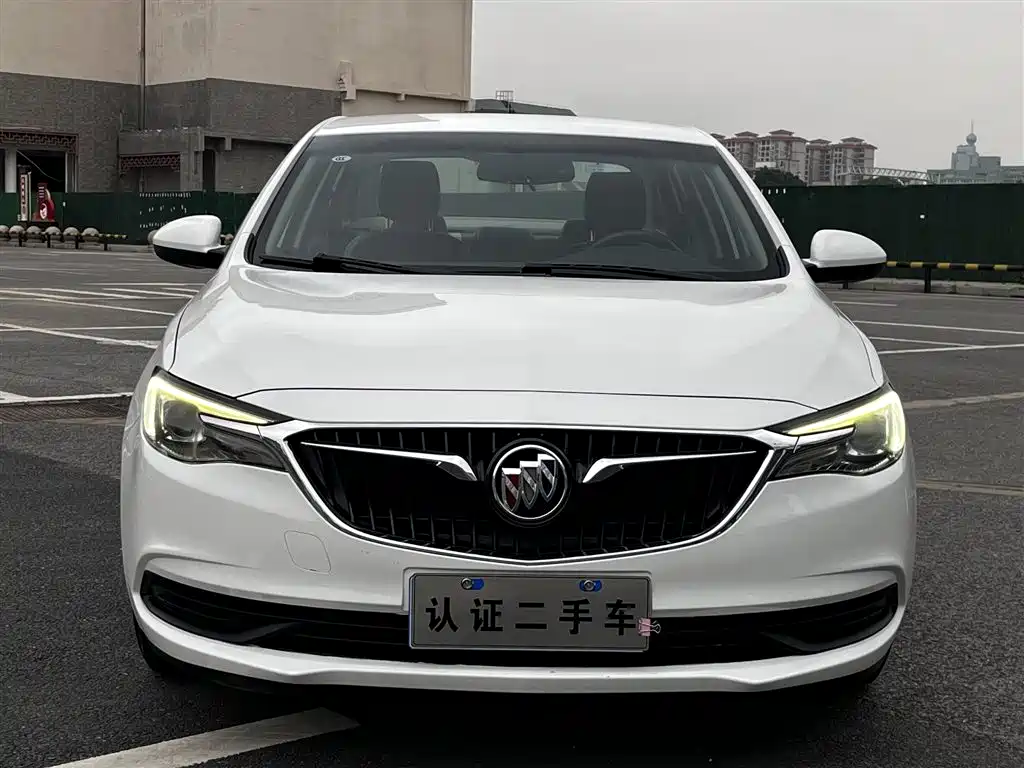 Buick Excelle 2018 15T DCT Progressive (China V) фото 2