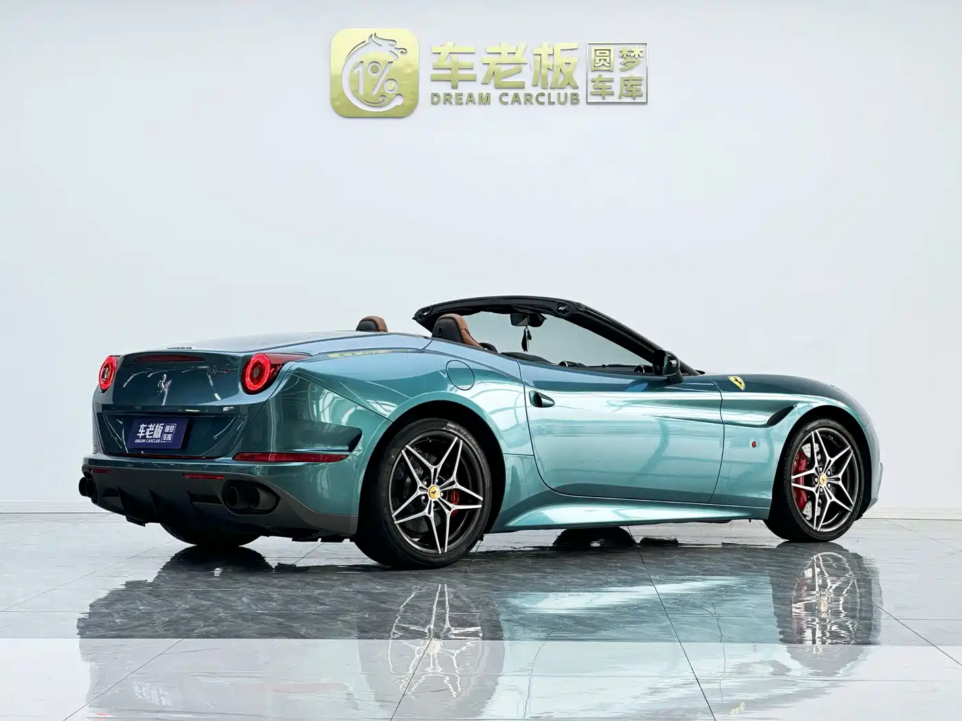 Ferrari California T 2016 2015 3.9T Standard