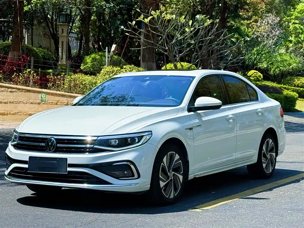 Volkswagen Bora 2024 300TSI DSG Premium Ride Edition