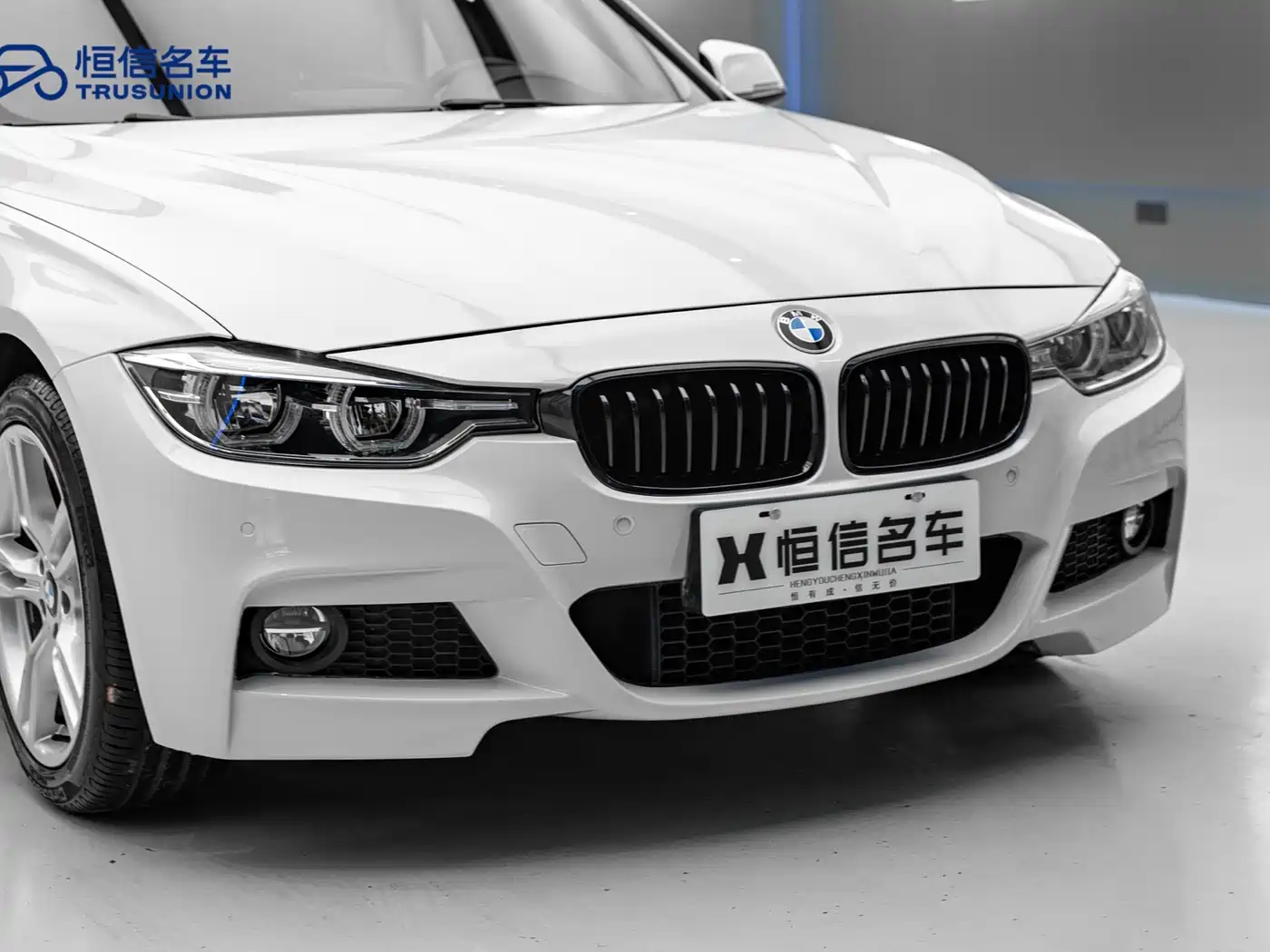 BMW 3 Series 2017 320i M Sport фото 8