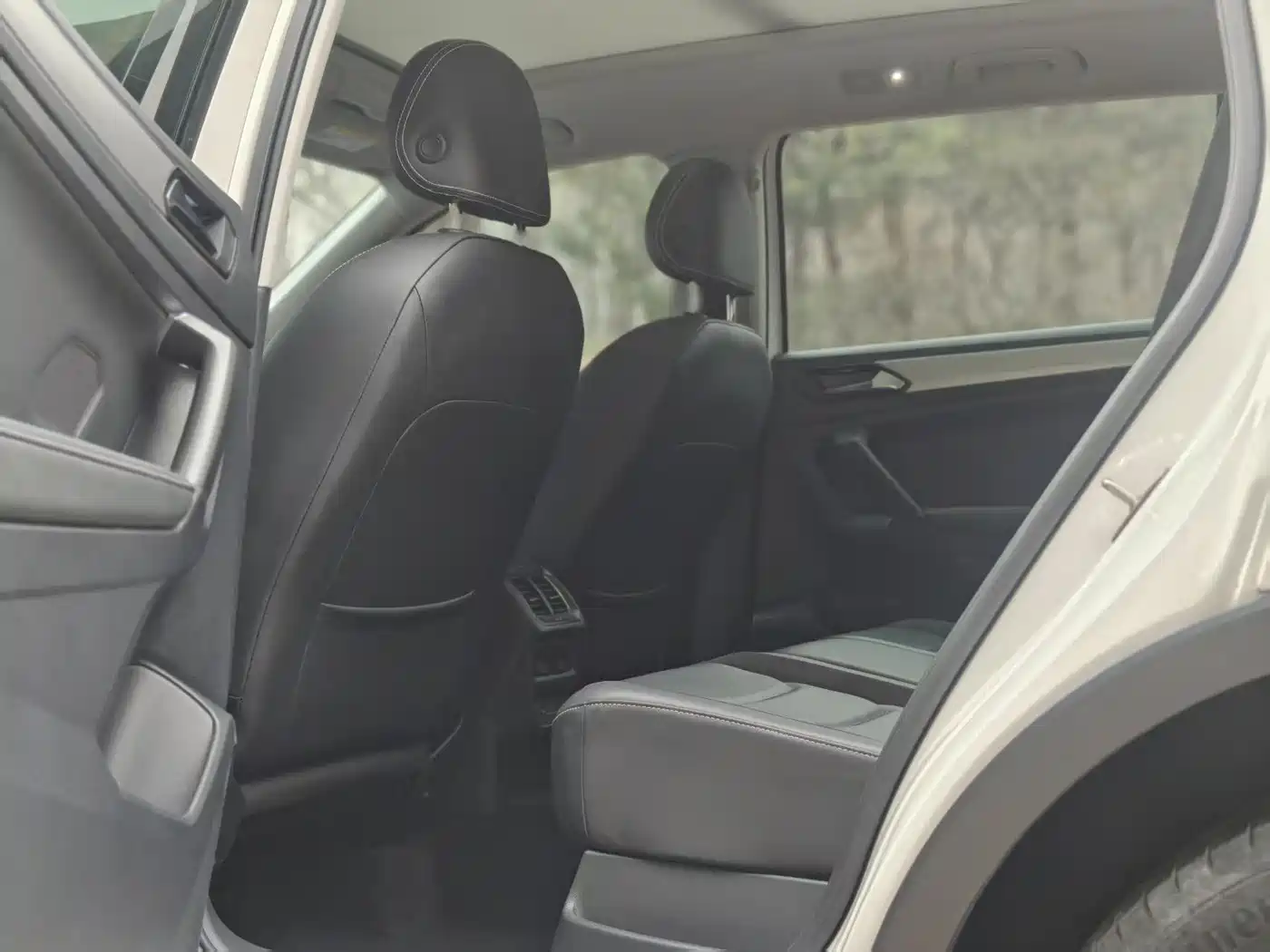 Volkswagen Tiguan L 2020 330TSI Auto 2WD Smart Luxury China VI фото 6