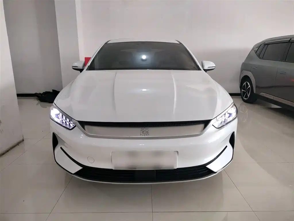 BYD Qin PLUS 2023 Champion Edition EV 420KM Leading Type фото 3