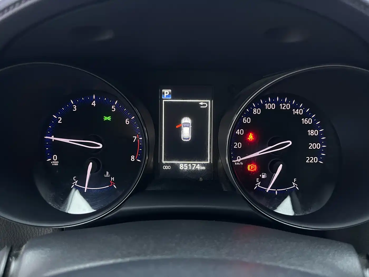 Toyota C-HR 2020 Model 2.0L Leading фото 13
