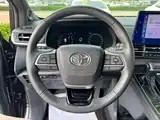 Фото 13 - Toyota Granvia