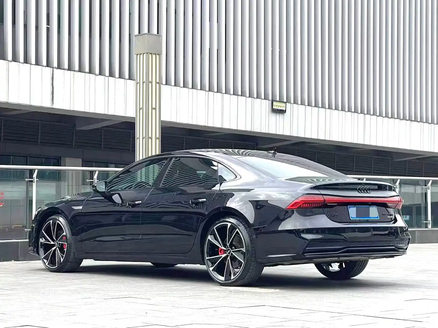 Audi A7L 2022 45 TFSI quattro S-line Black Warrior Edition фото 8