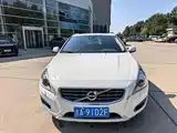 Фото 2 - Volvo V60