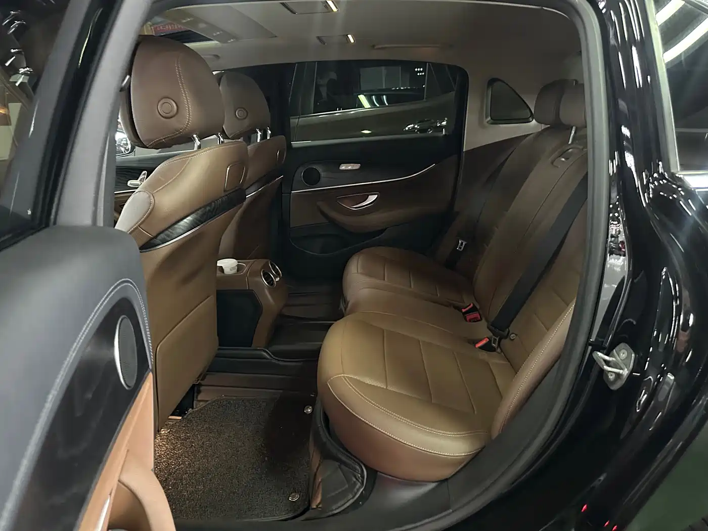 Mercedes-Benz E-Class 2018 Facelift E 200 L Sport фото 4