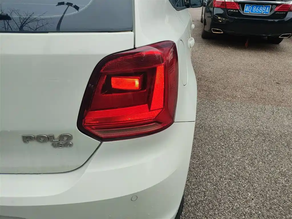 Volkswagen Polo 2018 1.5L Auto Comfort фото 24
