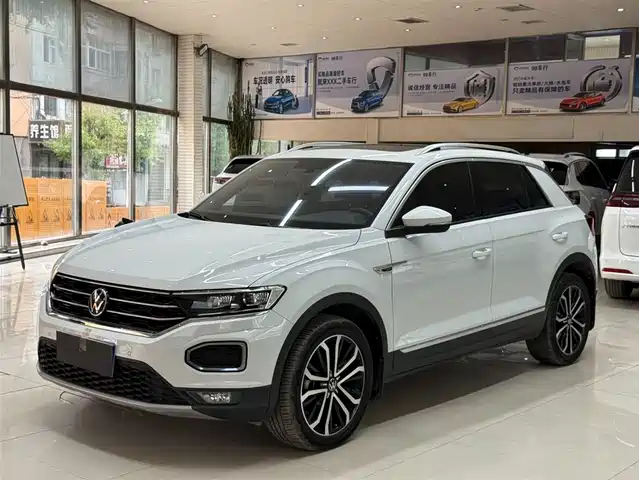 Volkswagen T-Roc 280TSI DSG, Полный привод, Люкс Коннект