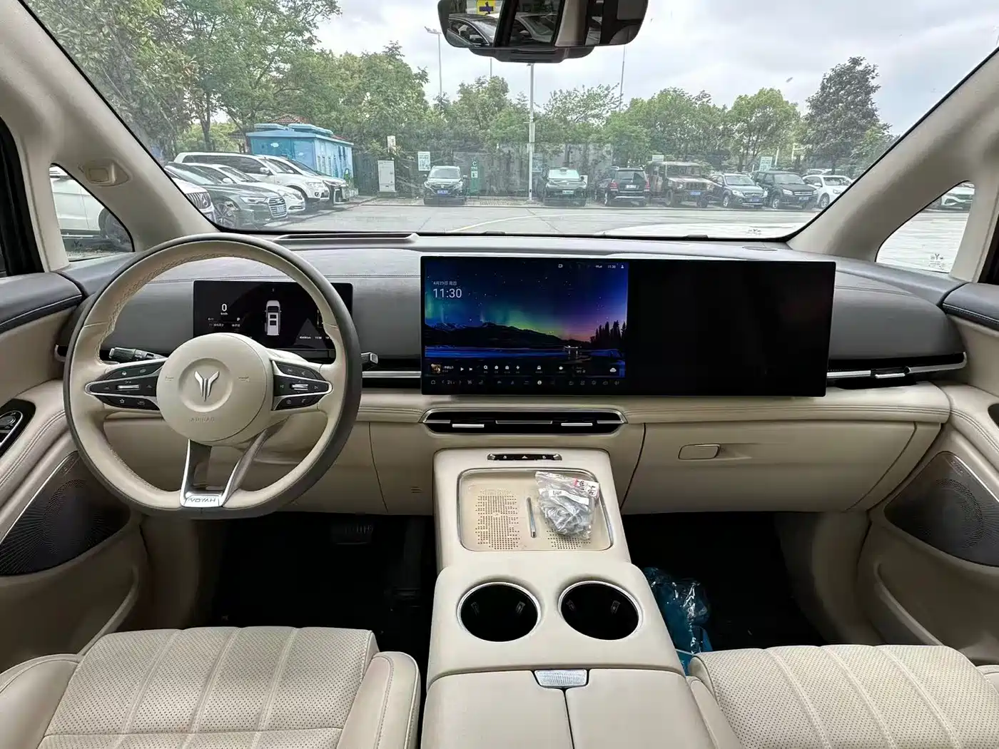Voyah Auto Voyah Dreamer 2025 PHEV 4WD Kunpeng Premium Edition фото 9