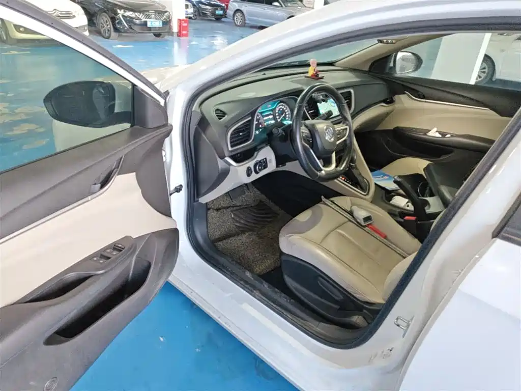 Buick Excelle 2019 15T DCT Connected Elite Type China VI фото 16