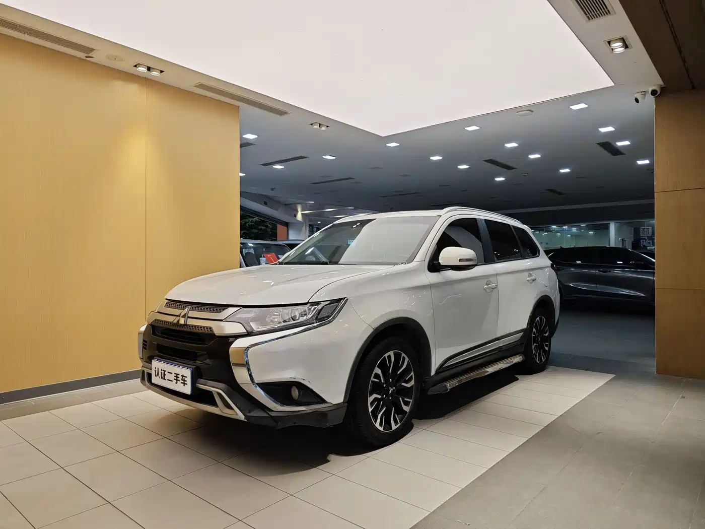 Mitsubishi Outlander 2019 2.0L 2WD Enjoy 5-Seater China VI