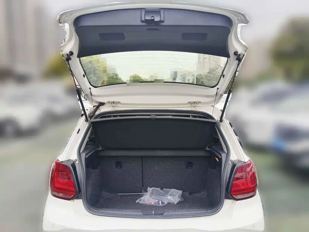 Volkswagen Polo 2015 2014 1.4L Automatic Comfort Edition