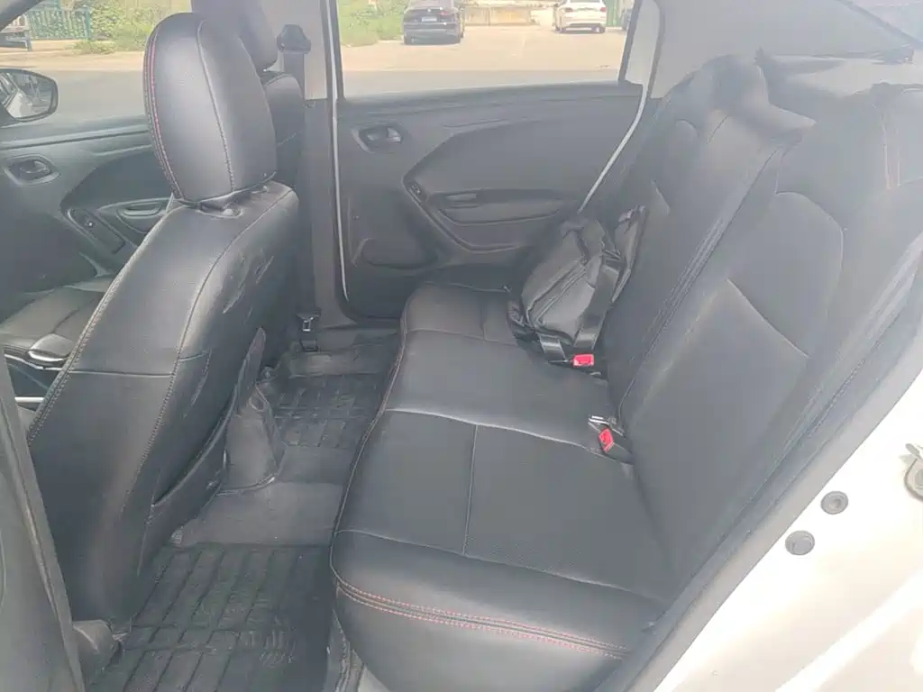 Peugeot 301 2017 2017 1.6L Manual Comfort Edition