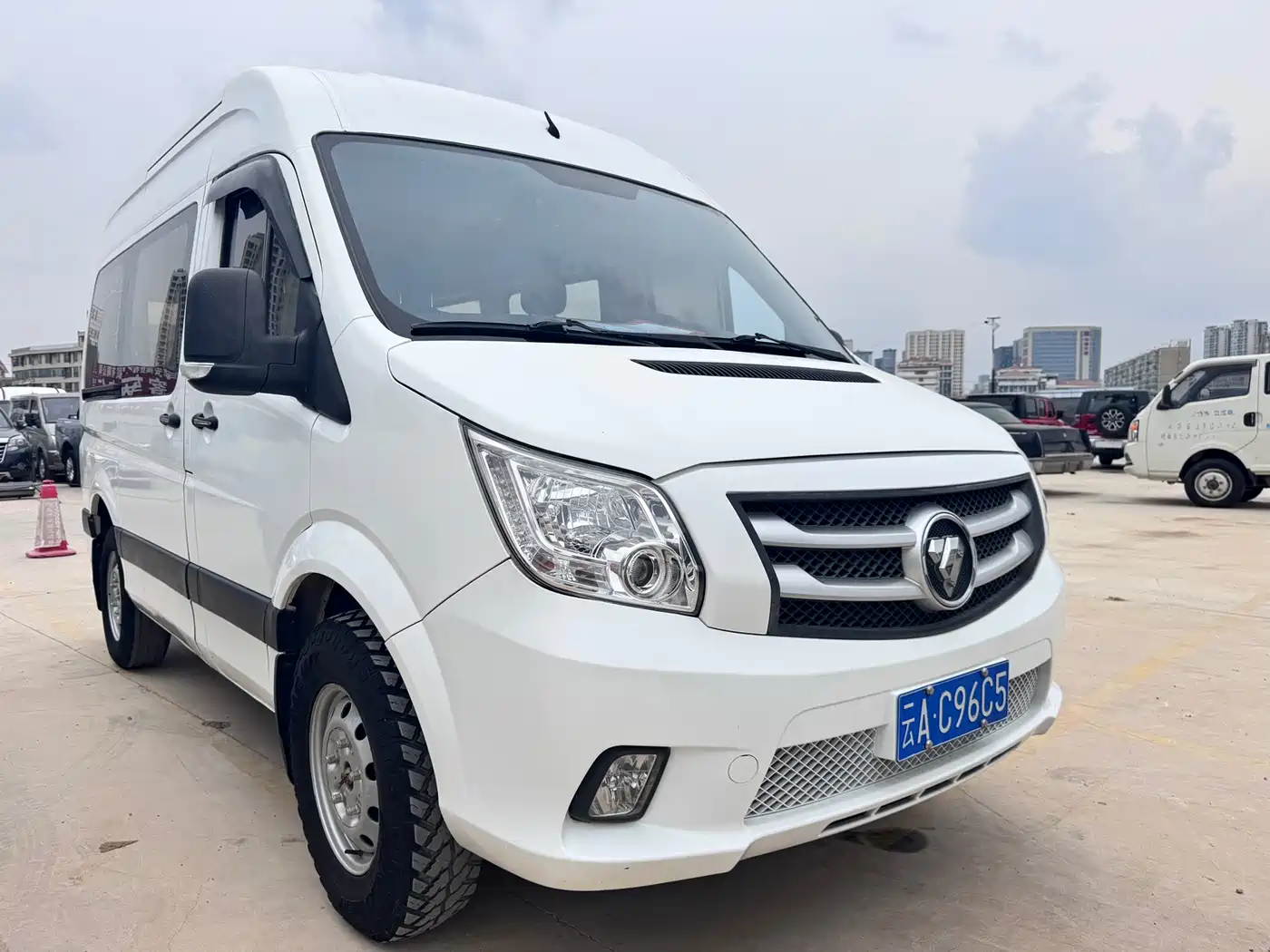 FOTON TUANO