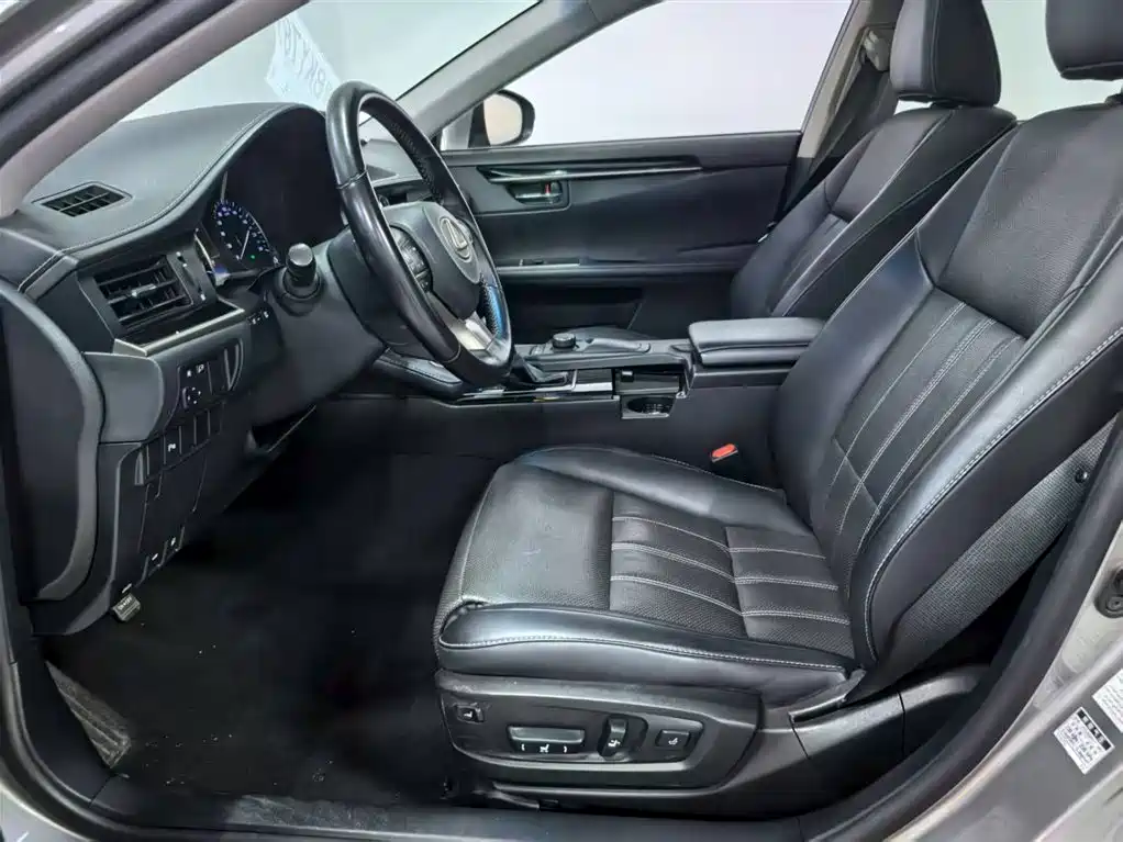 Lexus ES 2015 200 Elite Edition фото 7