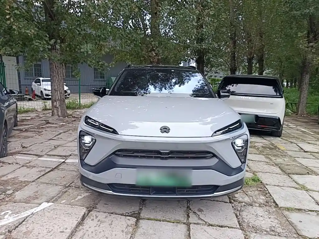 Фото 3 - NIO ES6