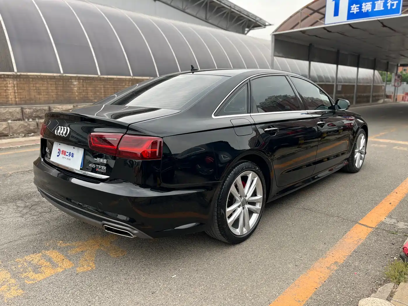 Audi A6L 2018 30th Anniversary 35 TFSI Sport фото 4