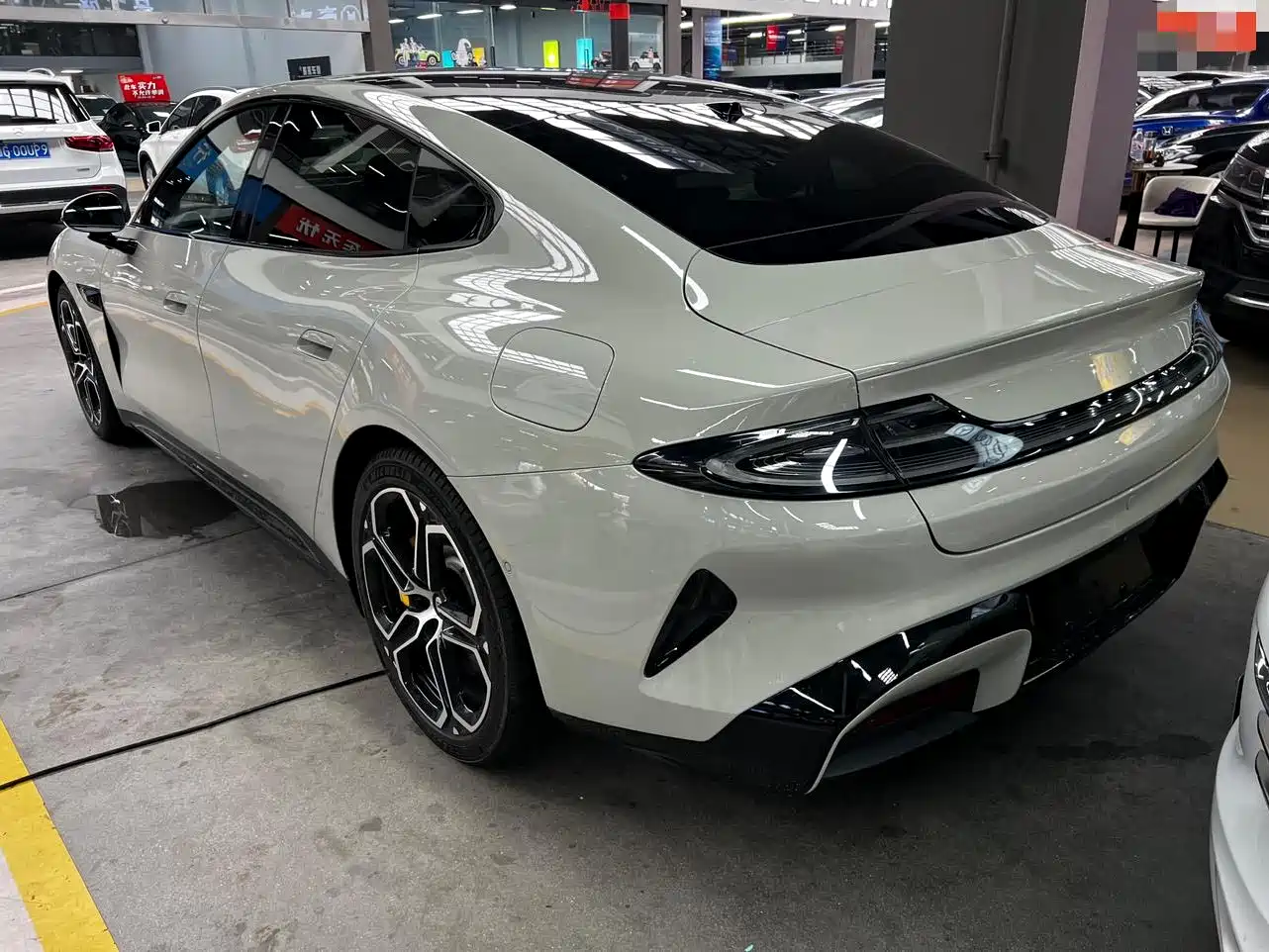 Xiaomi Auto Xiaomi SU7 2024 AWD Max Founder's Edition фото 20