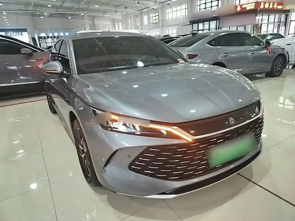 BYD Qin L 2025 DM-i Smart Drive Edition 120KM Leading фото 4