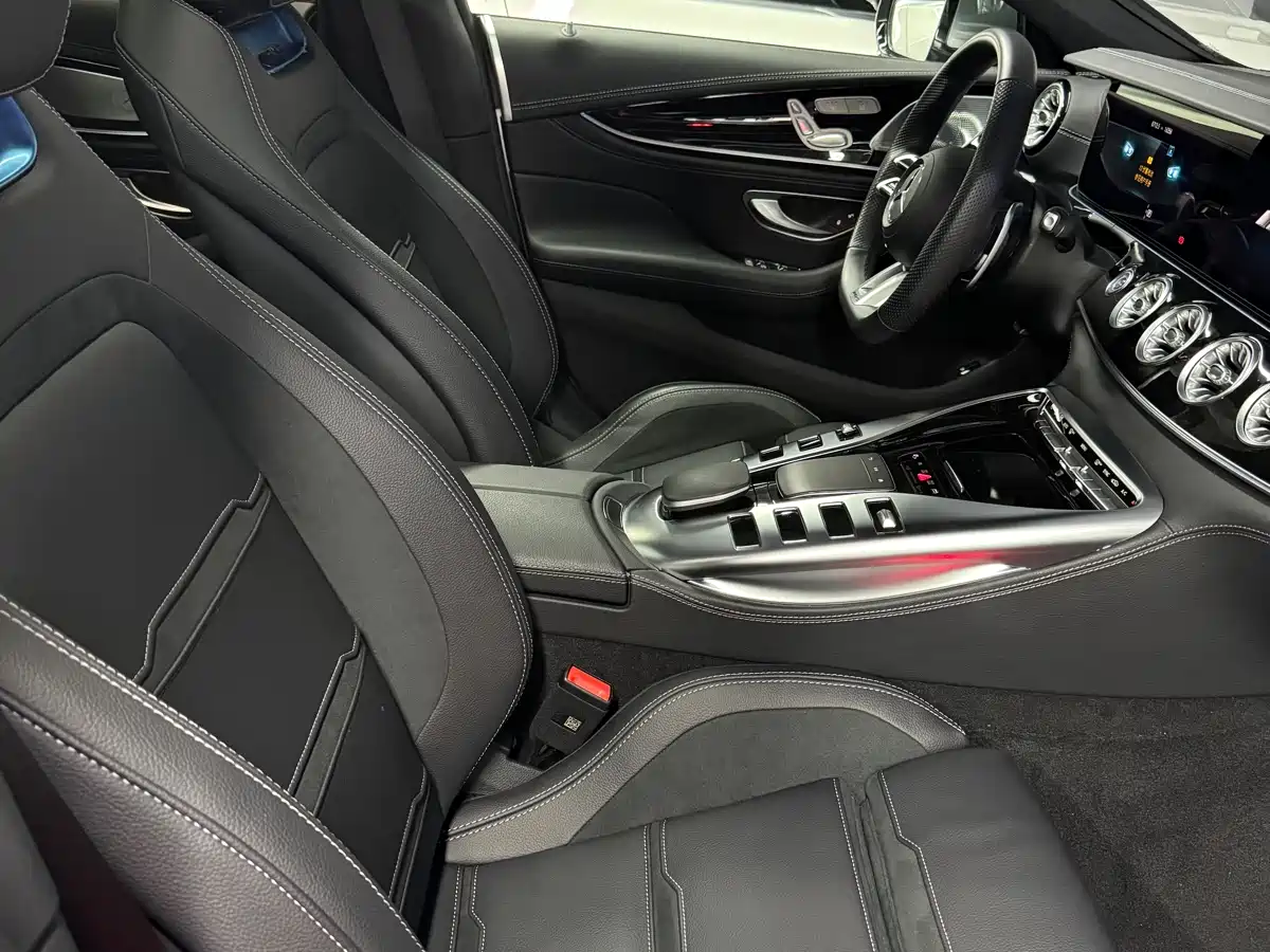MERCEDES-BENZ AMG GT