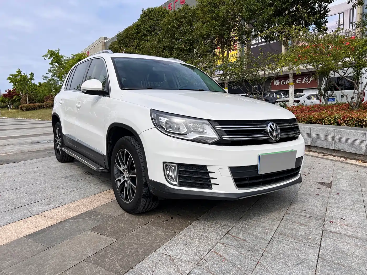 Volkswagen Tiguan 2016 Model 300TSI Automatic 2WD Luxury Edition фото 3