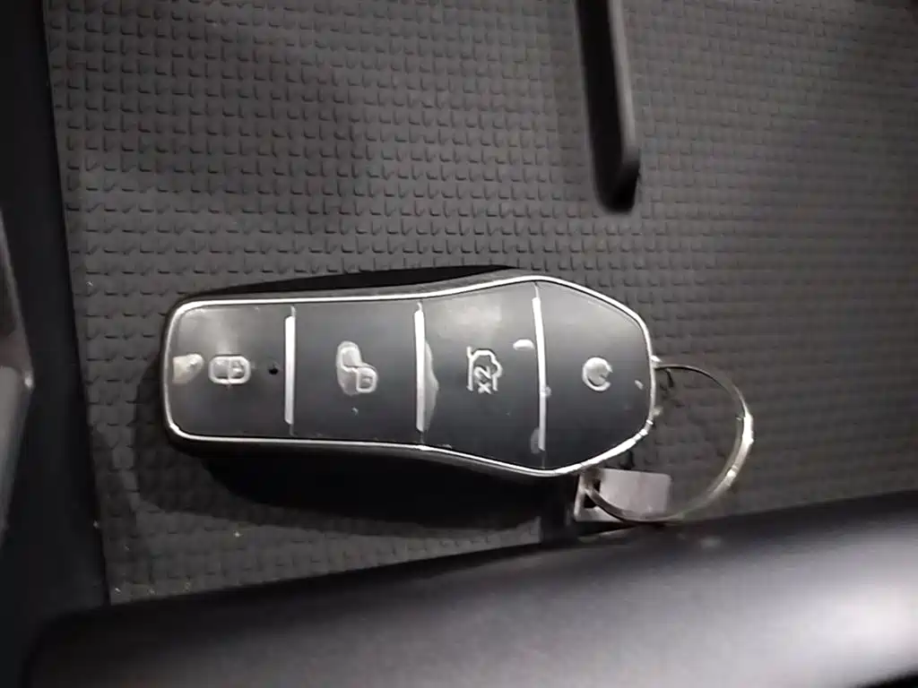 BYD Qin L 2025 DM-i Smart Drive Edition 120KM Leading фото 9