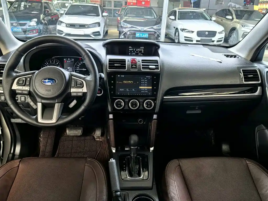Фото 5 - Subaru Forester