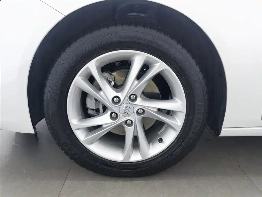 BUICK REGAL