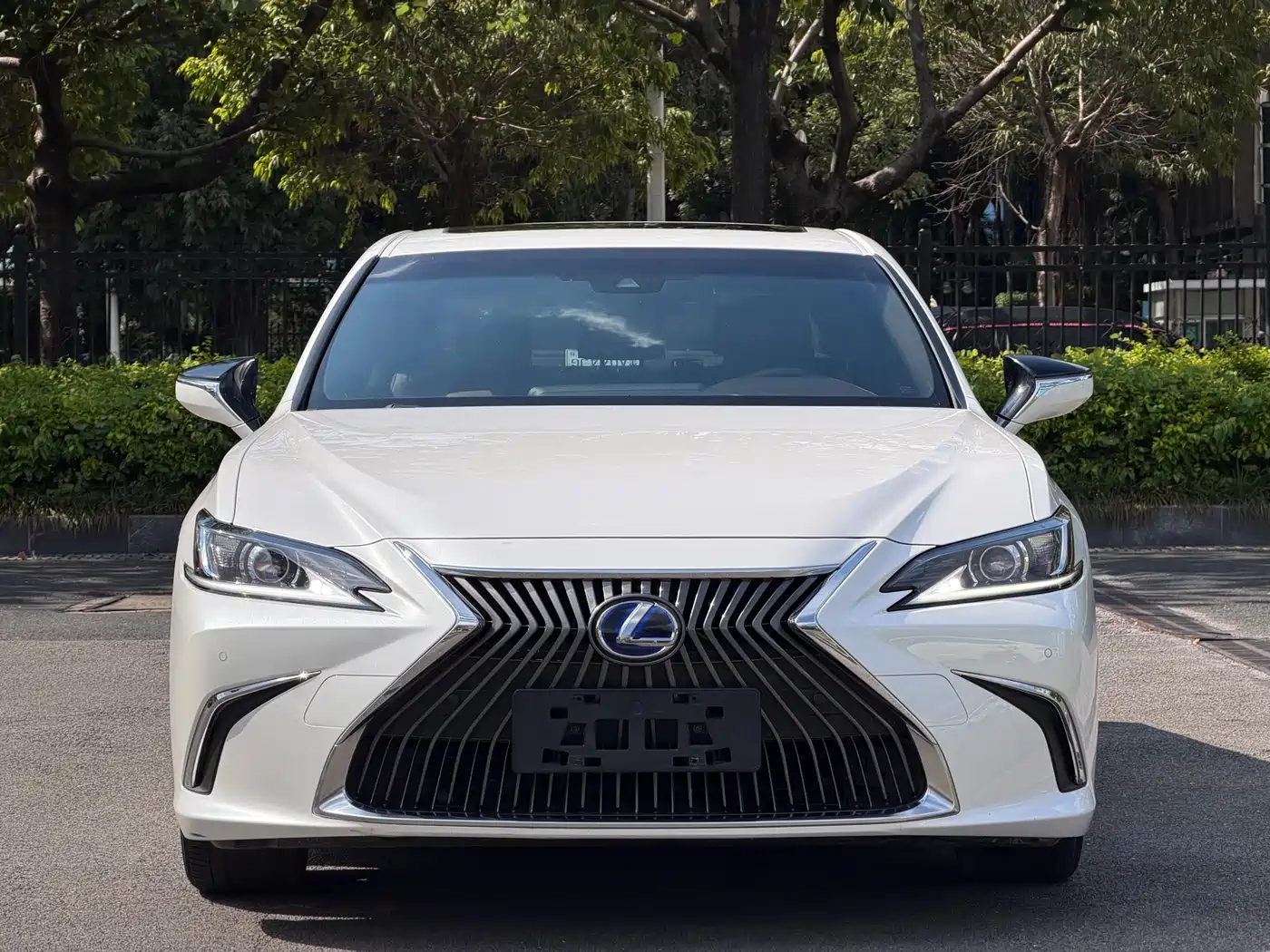 Lexus ES 2020 Model 300h Excellence Edition фото 2
