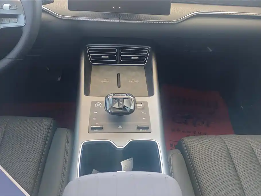 BYD Song Pro New Energy 2025 2nd Generation Smart Drive Edition DM-i 75KM Leading Type фото 16