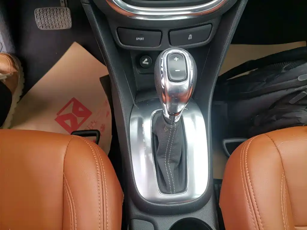 Buick Encore 2015 1.4T Automatic 2WD Urban Elite фото 14