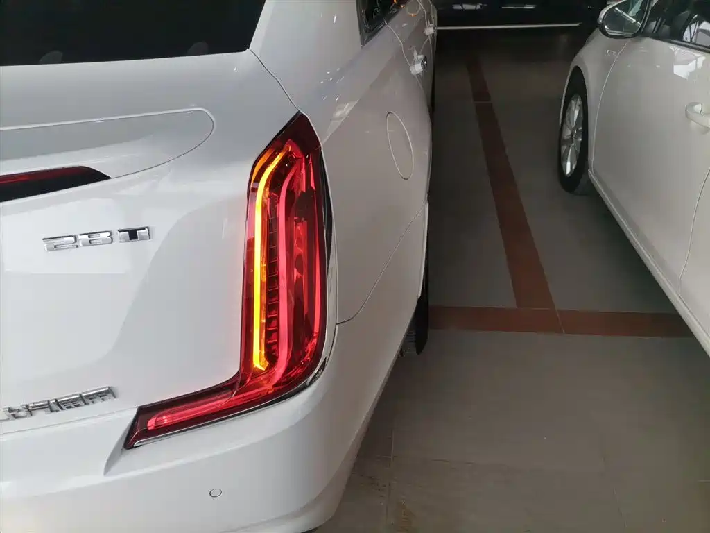 Cadillac XTS 2018 28T Elite фото 8