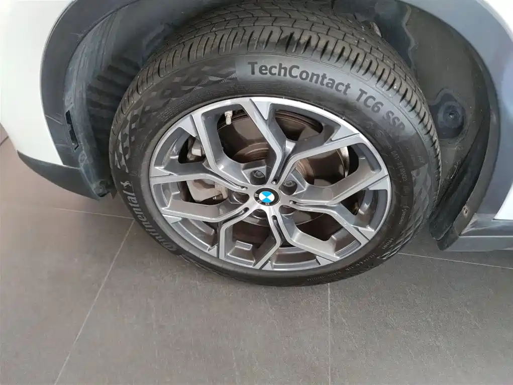 BMW X1 2021 sDrive25Li Leading фото 23
