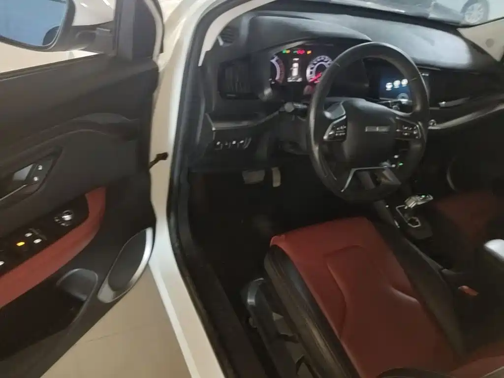 Haval H2s 2017 2017 Model Red Label 1.5T DCT Comfort