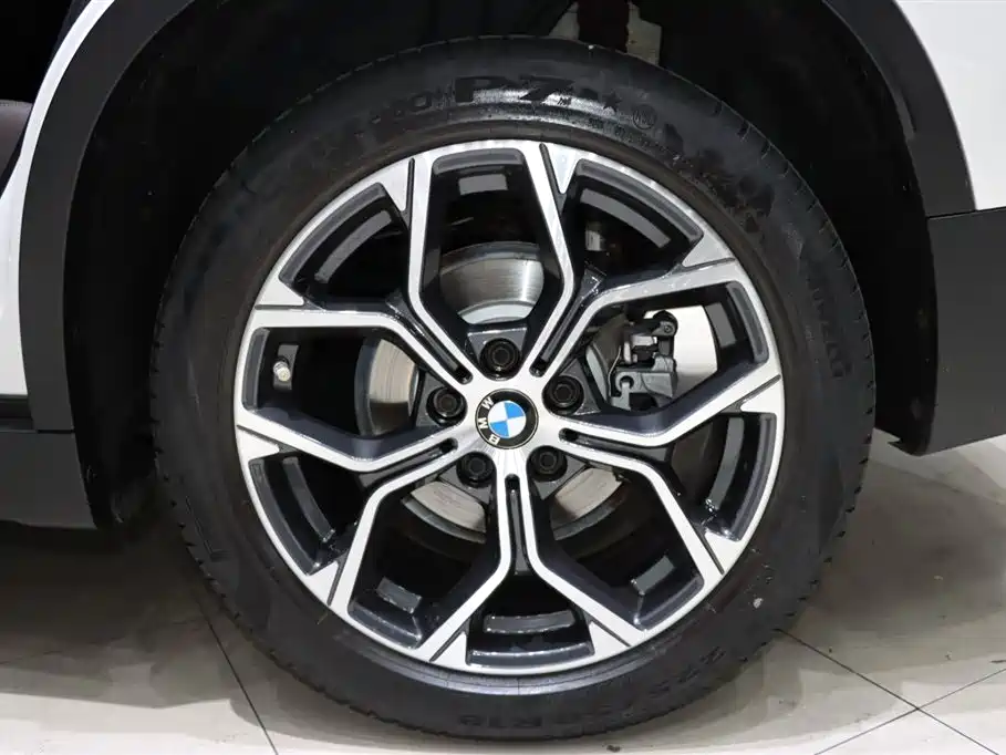 BMW X1 2021 sDrive25Li Leading фото 19