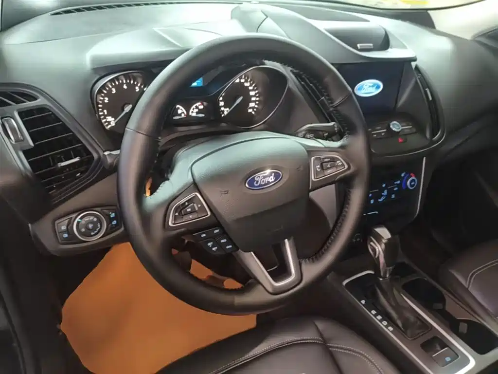 Ford Kuga 2019 2019 EcoBoost 180 2WD Platinum Wing Edition China VI