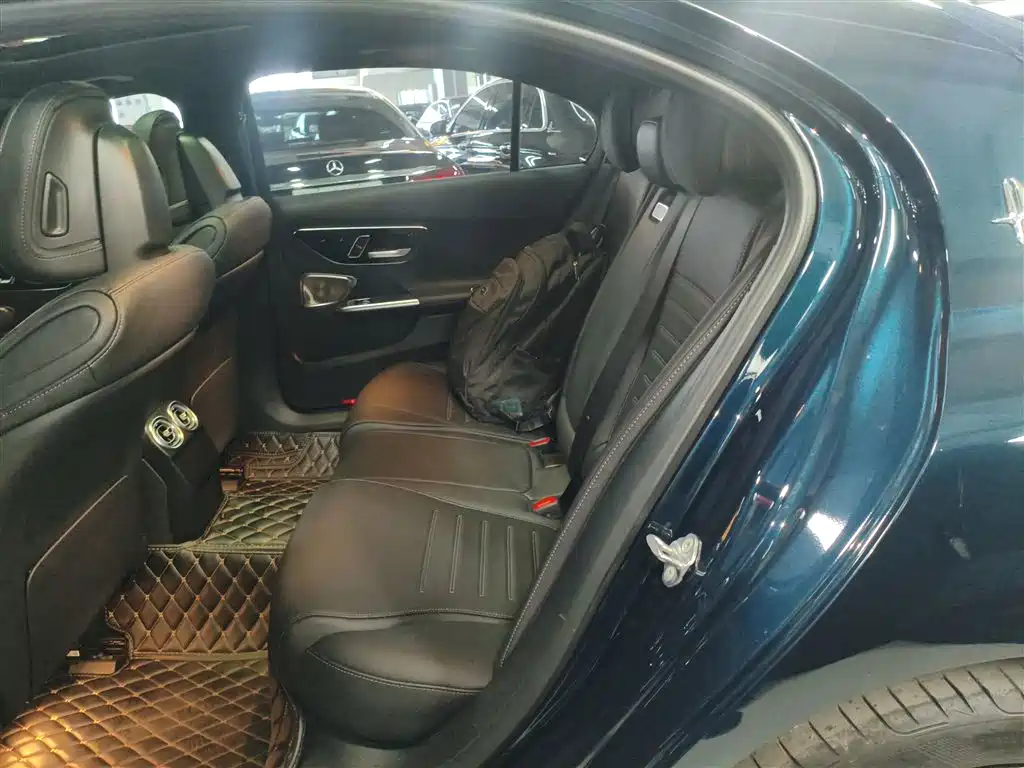 Mercedes-Benz C-Class 2023 C 260 L Night Edition Sport фото 13