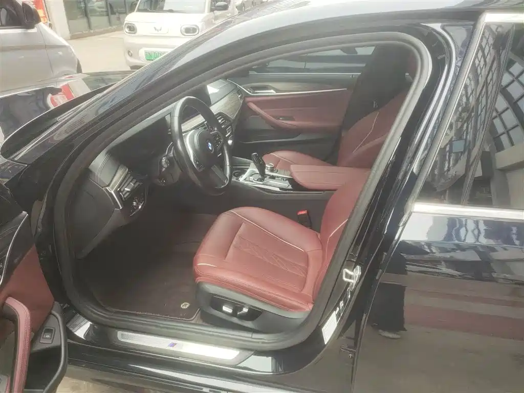 BMW 5 Series 2022 Facelift 530Li Leading M Sport Package фото 15