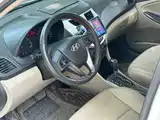 Photo 12 - Hyundai Verna